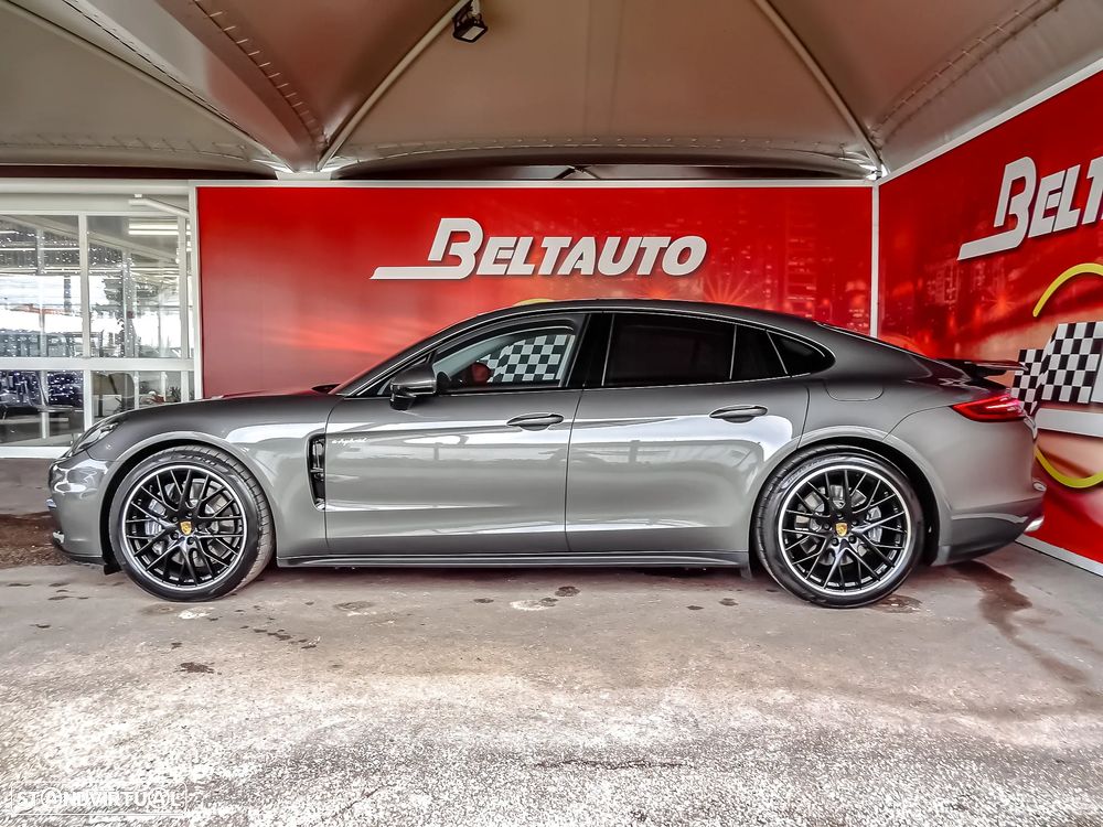Porsche Panamera 4 E-Hybrid - 8