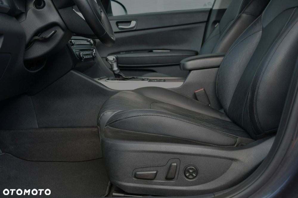 Kia Optima Plug-in Hybrid - 16