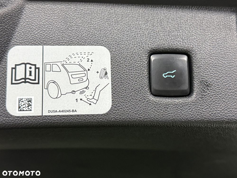 Ford Kuga 2.5 Duratec PHEV ST-LINE - 14