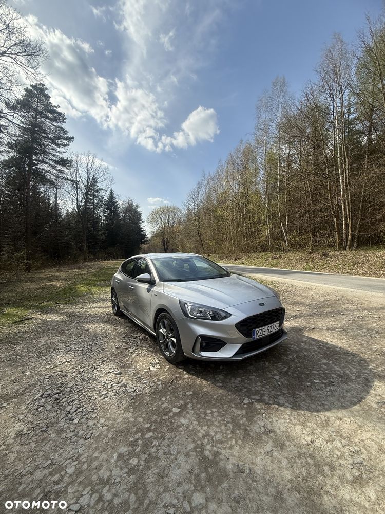 Ford Focus - 1