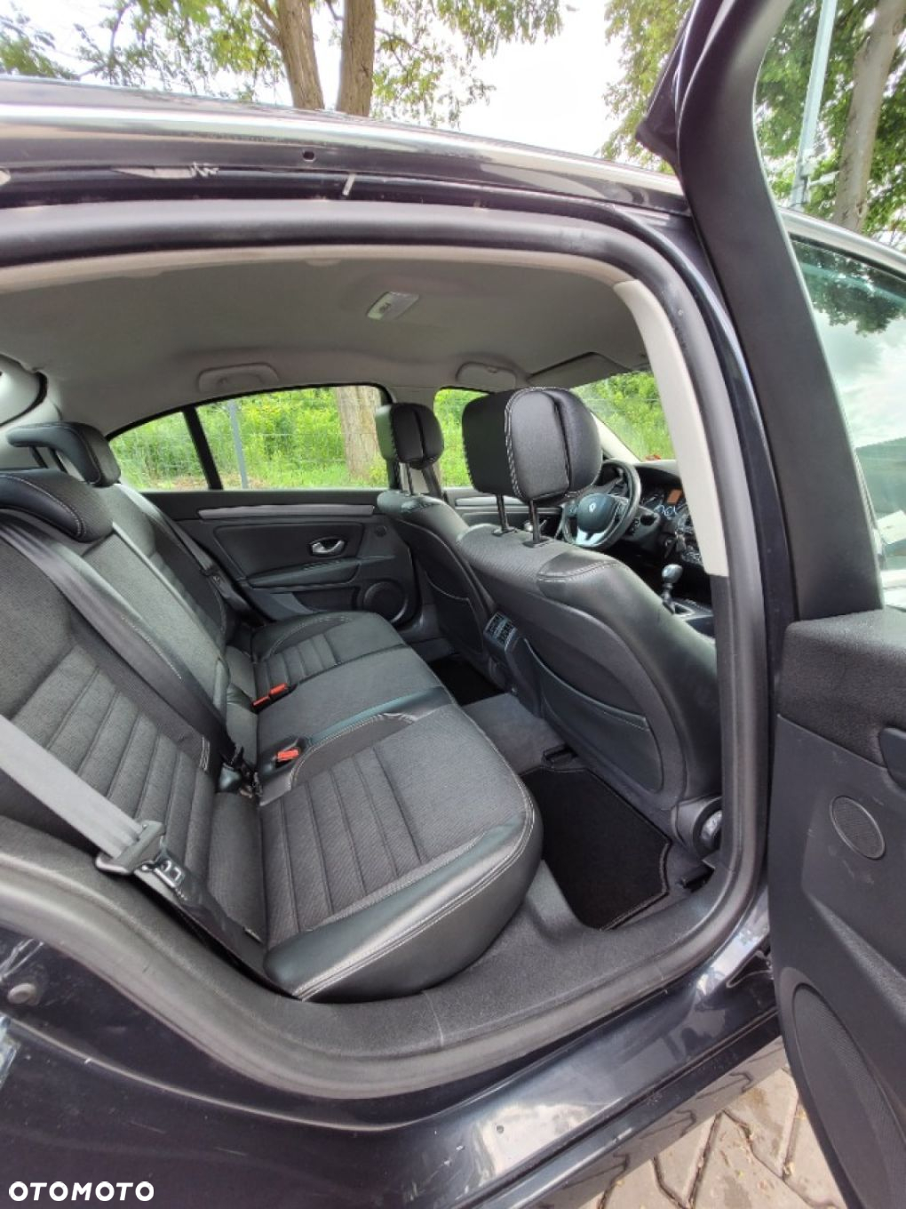 Renault Laguna 2.0 Limited - 16