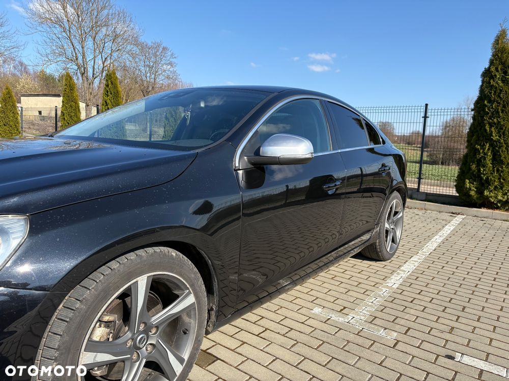 Volvo S60 D3 Geartronic R-Design - 6