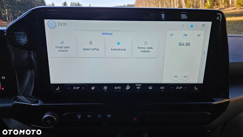 Ford Tourneo Custom - 23