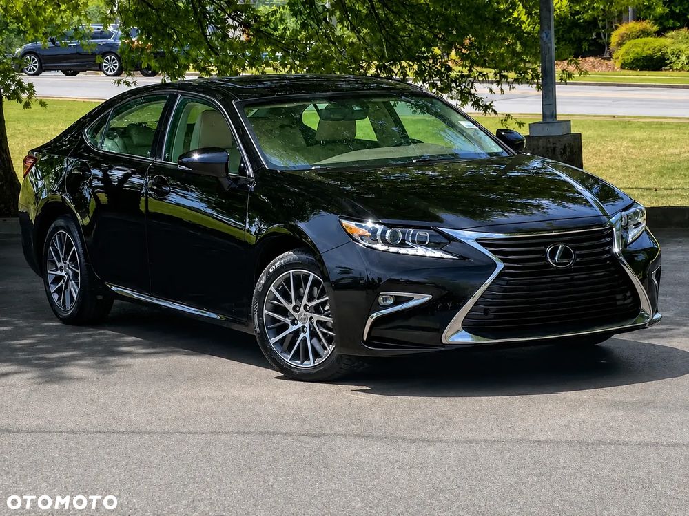Lexus ES, 2018