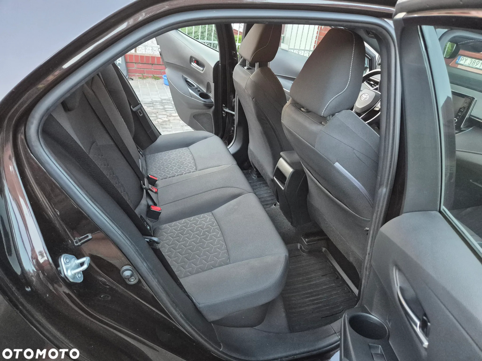 Toyota Corolla 1.8 Hybrid Comfort - 6