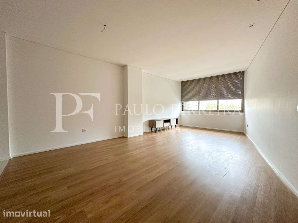 Apartamento T2 no centro de Famalicão - Grande imagem: 3/11