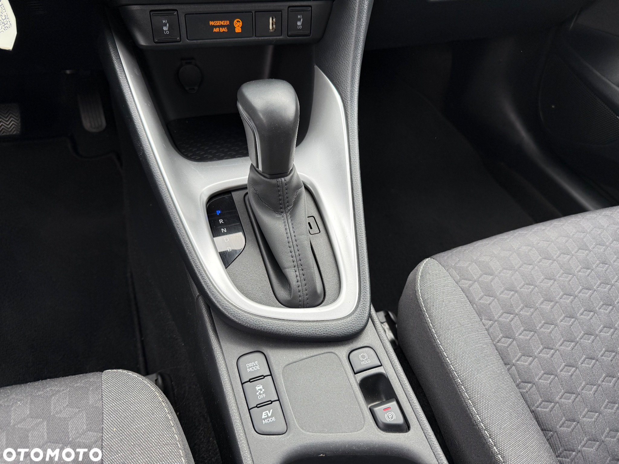 Toyota Yaris Hybrid 1.5 Executive - 15