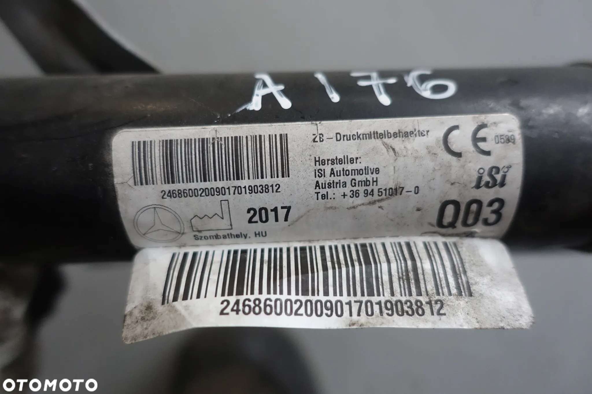 GAŚNICA SILNIKA NABÓJ MERCEDES W176  2468600200 - 3