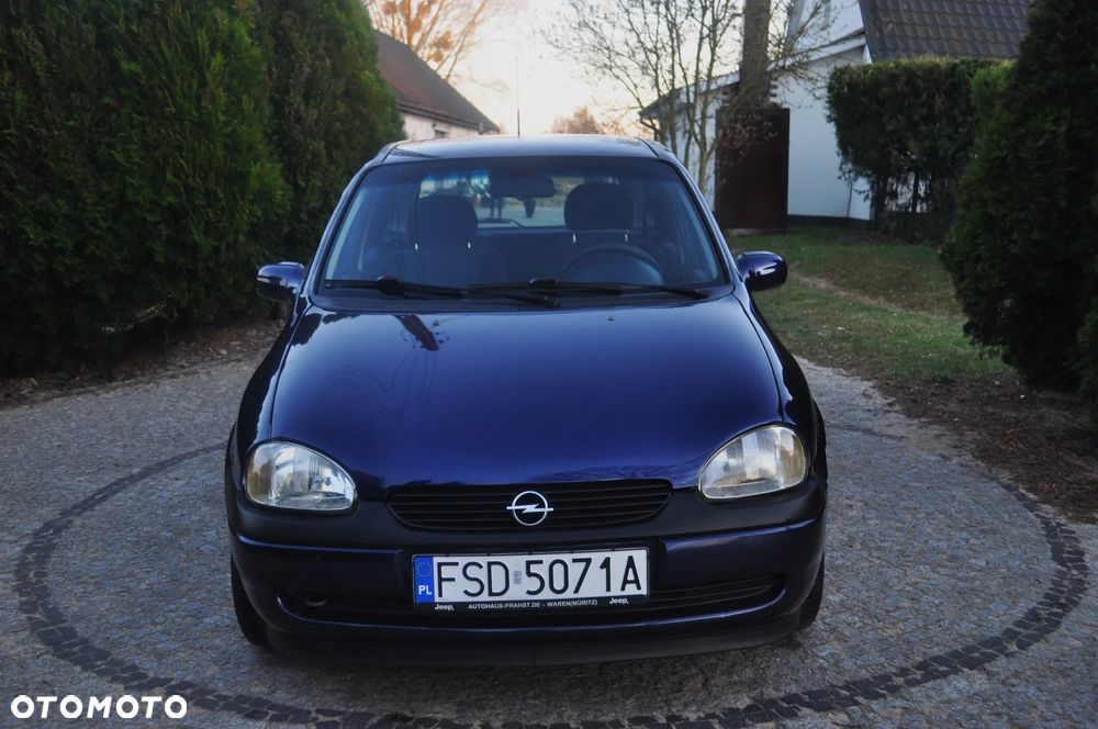 Opel Corsa - 1