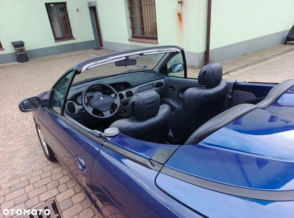 Renault Megane 1.6 Privilege - 18