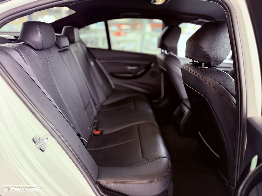 BMW 320 d Auto Pack M - 26