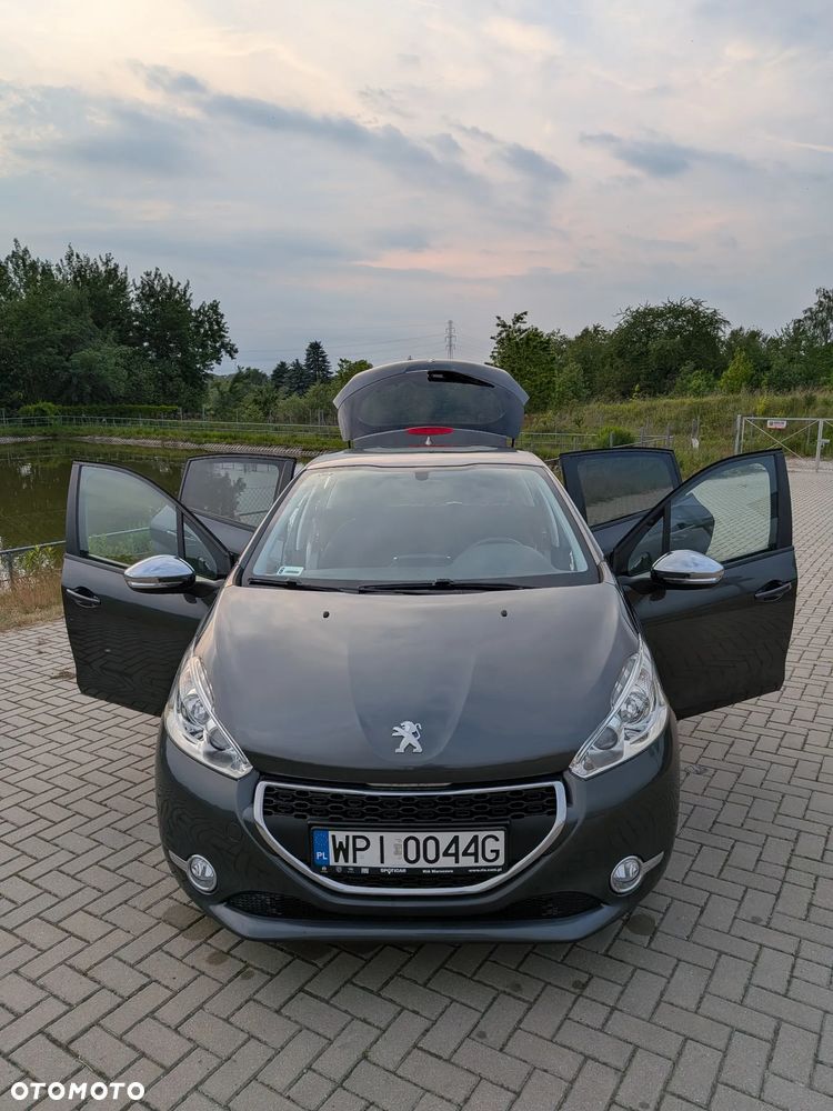 Peugeot 208 1.2 PureTech Style - 20