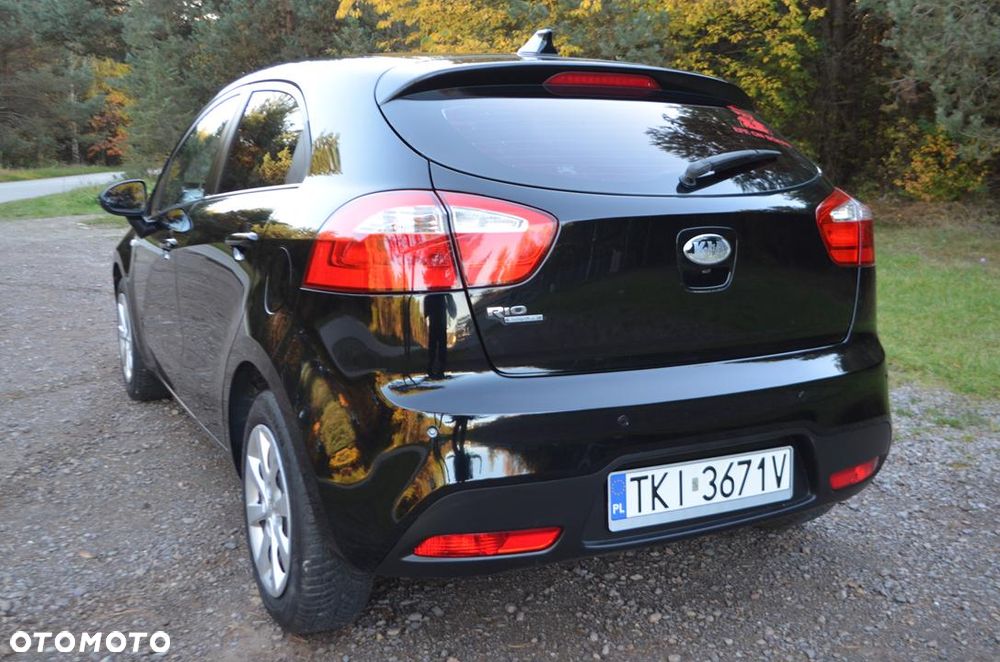 Kia Rio - 18
