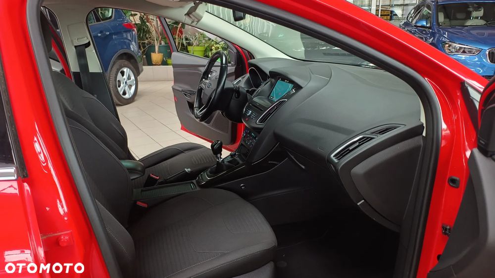 Ford Focus 1.5 EcoBoost Titanium ASS - 27