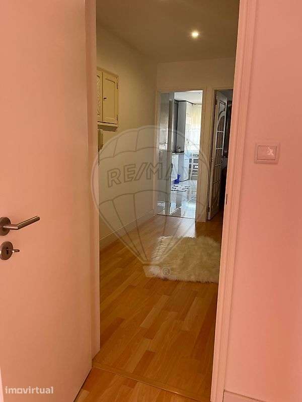 Apartamento T2 para arrendamento - Grande imagem: 2/10