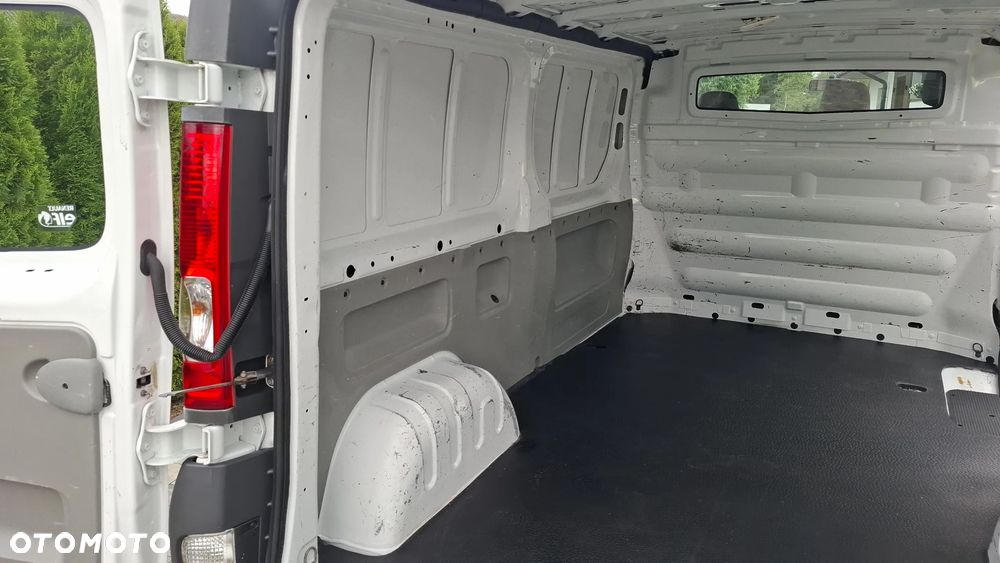 Renault Trafic - 28