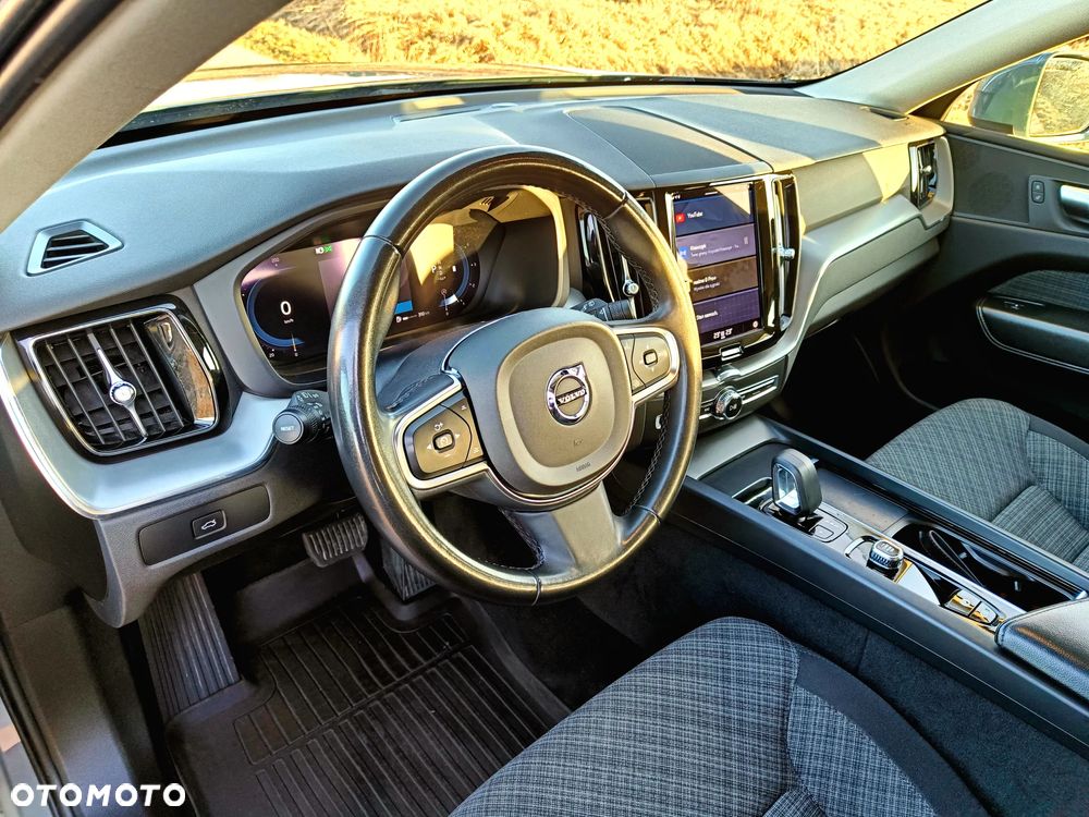 Volvo XC 60 B4 D AWD Core - 12