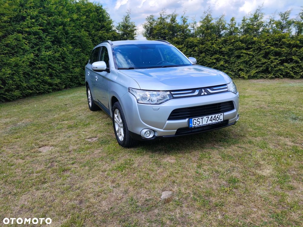 Mitsubishi Outlander - 3