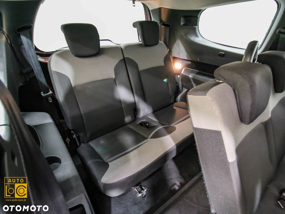 Dacia Lodgy 1.6 SCe Ambiance S&S - 11