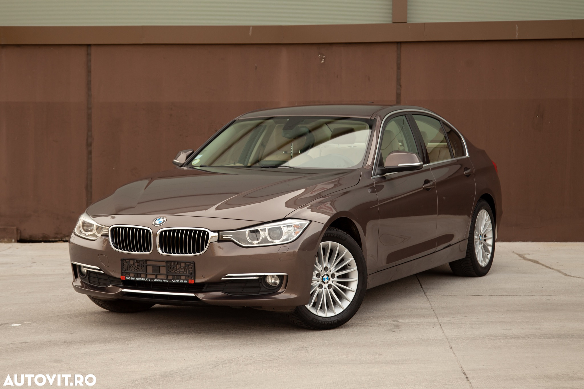 BMW Seria 3 320d Aut. Luxury Line - 12
