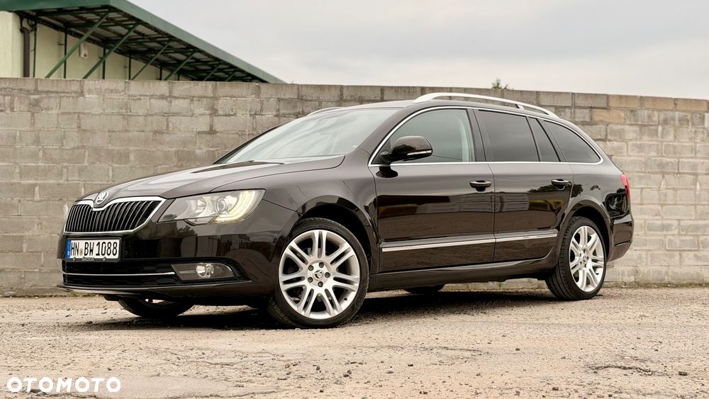 Skoda Superb 2.0 TDI DSG Exclusive - 6