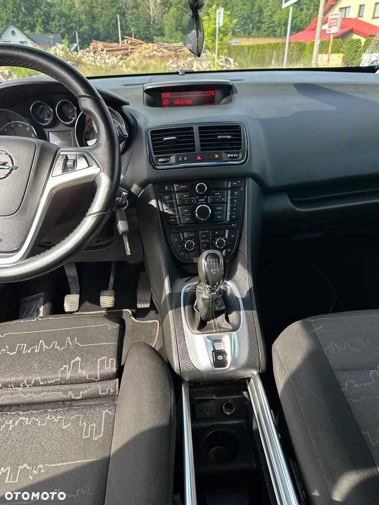 Opel Meriva 1.4 T Cosmo S&S - 9
