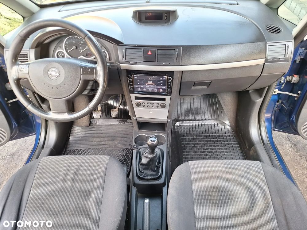 Opel Meriva 1.6 16V Essentia - 15