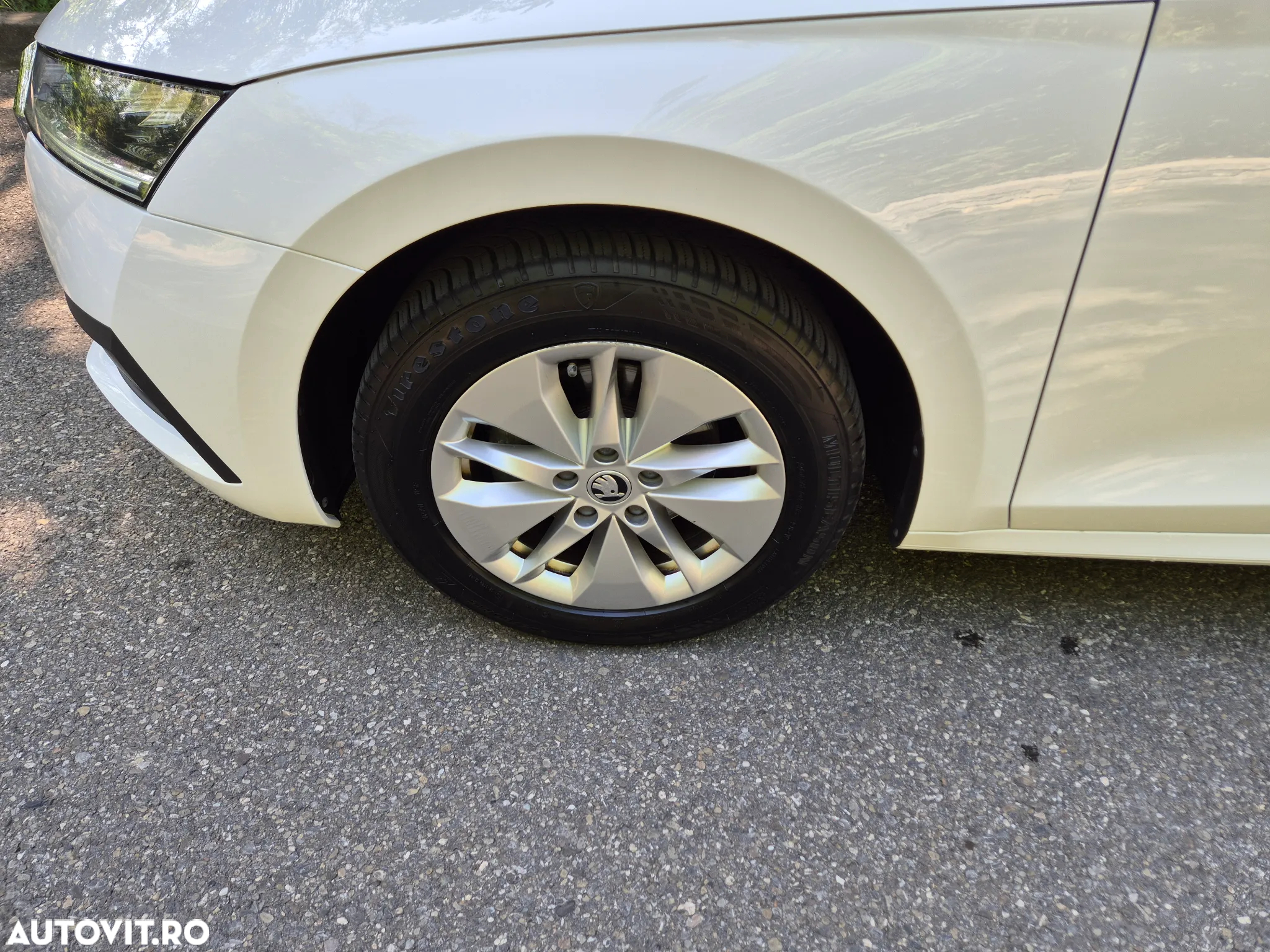Skoda Octavia 2.0 TDI DSG Ambition - 24