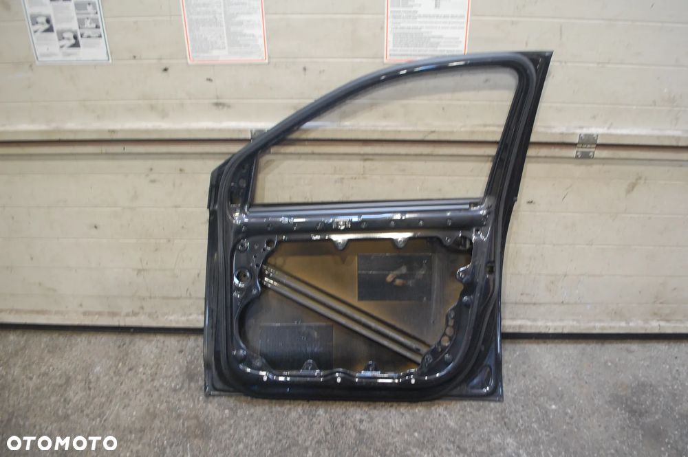 DRZWI PRAWY PRZÓD PRZEDNIE PRAWE LC9Z VW POLO IV 9N3 LIFT 5D - 5