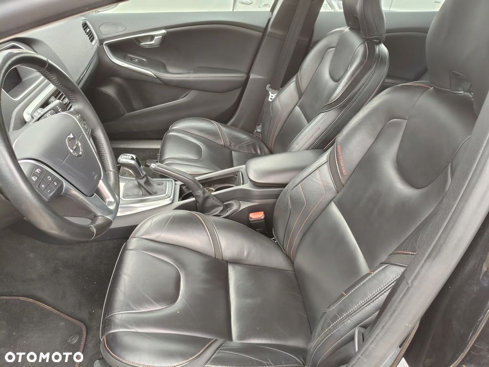 Volvo V40 D2 RDesign - 11