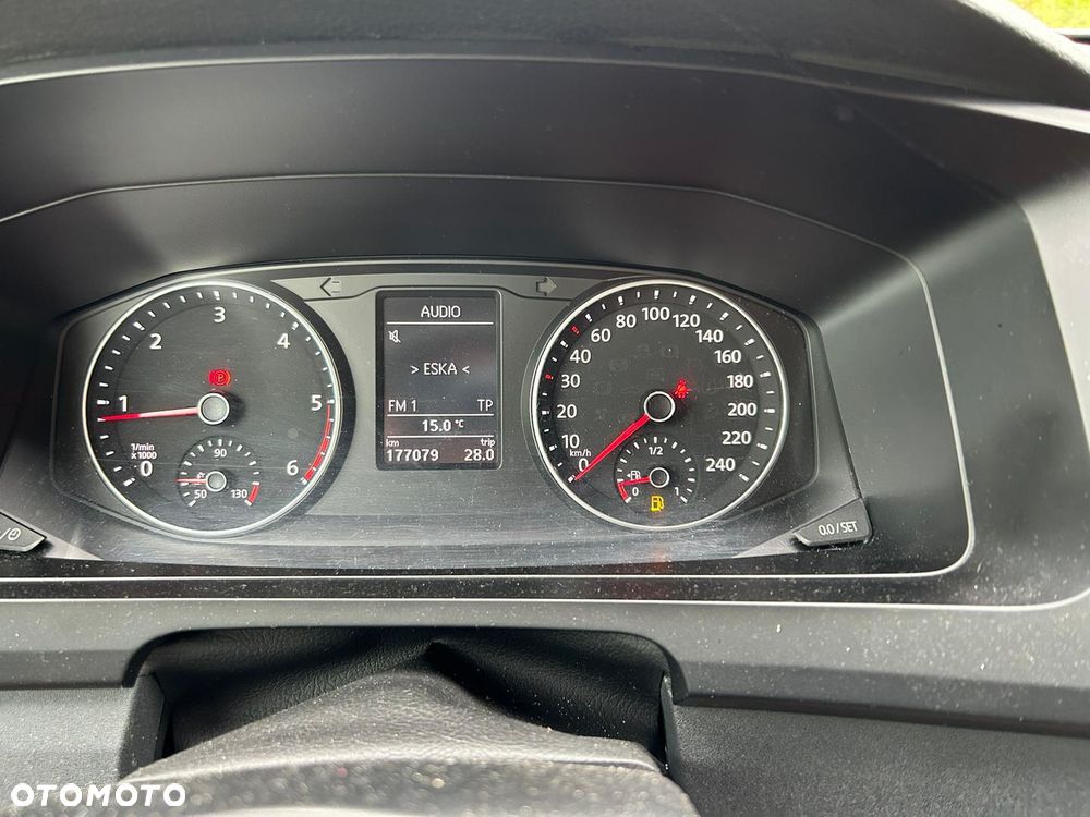 Volkswagen Caravelle 2.0 TDI L1 Comfortline - 3