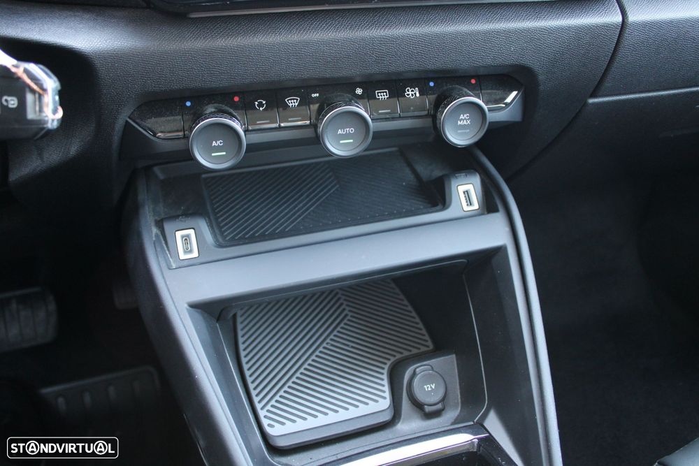 Citroën C4 PureTech 130 Stop&Start EAT8 FEEL - 33