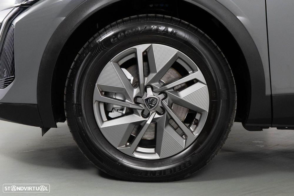 Peugeot 408 1.6 Hybrid Allure Pack e-EAT8 - 18