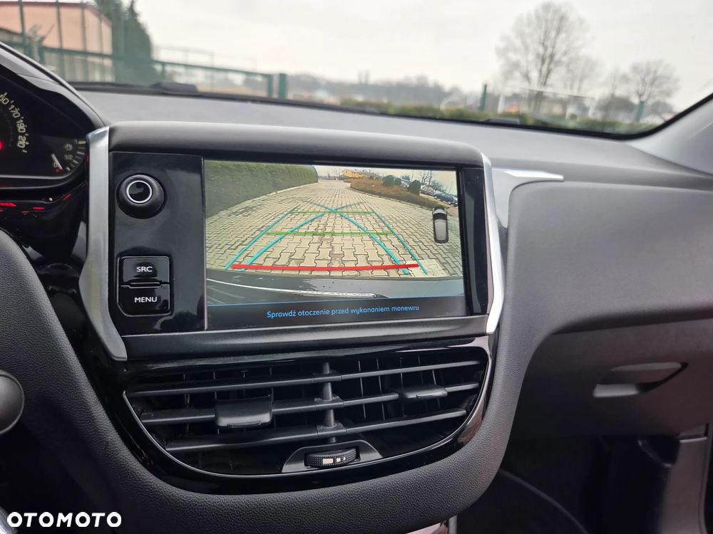 Peugeot 208 1.2 VTi Business Line - 30