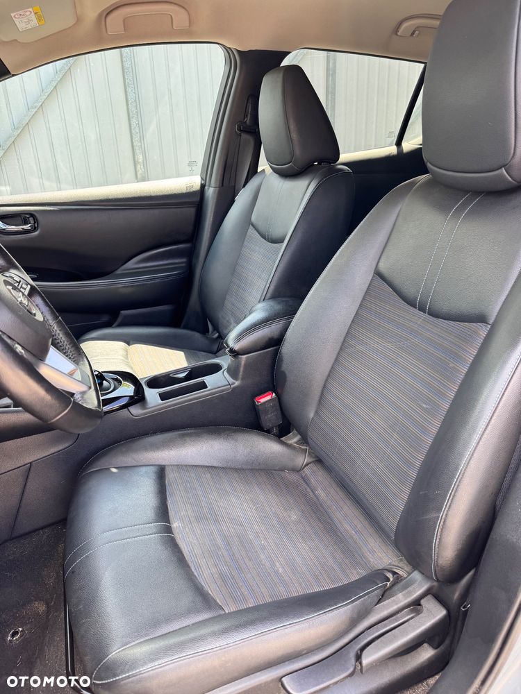 Nissan Leaf Standard - 12
