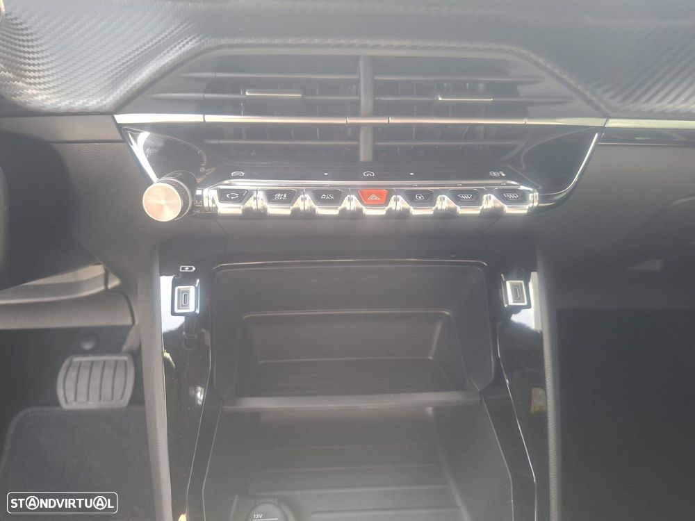 Peugeot 2008 1.2 Hybrid Allure e-DCS6 - 14