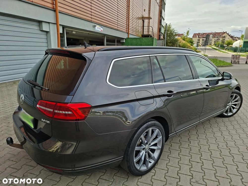 Volkswagen Passat - 19