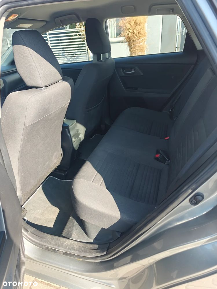 Toyota Auris Hybrid 135 Freestyle - 10