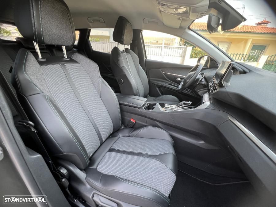 Peugeot 3008 1.6 Hybrid Allure e-EAT8 - 24