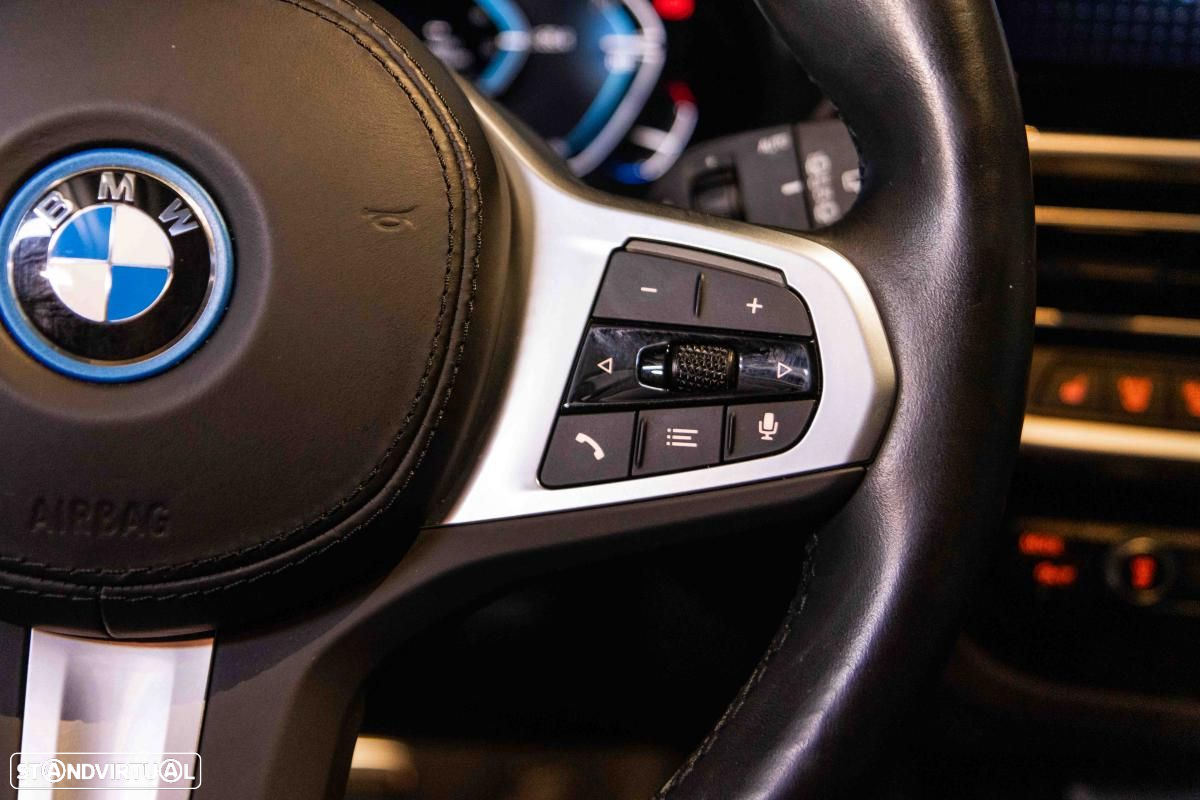 BMW iX3 M Sport Inspiring - 30