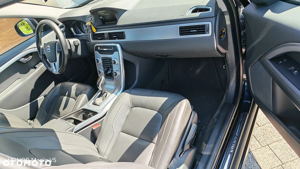 Volvo V70 D4 Geartronic Summum - 27