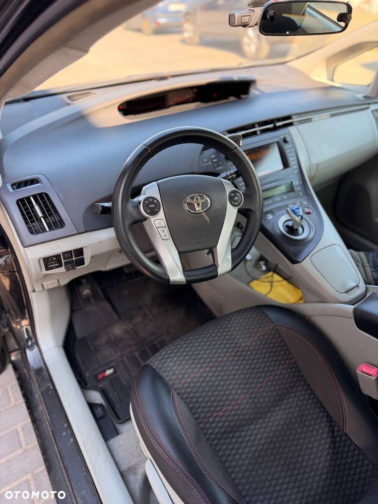 Toyota Prius - 14