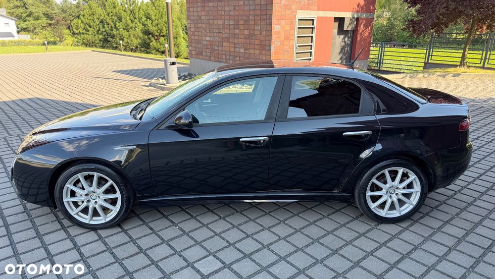 Alfa Romeo 159 1.9 JTDM 16V DPF ti - 11