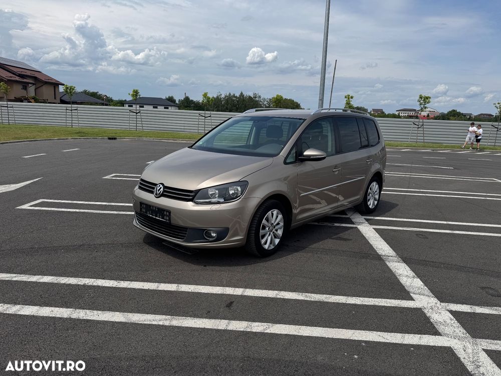 Volkswagen Touran - 17
