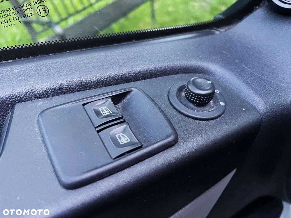 Renault Trafic - 30