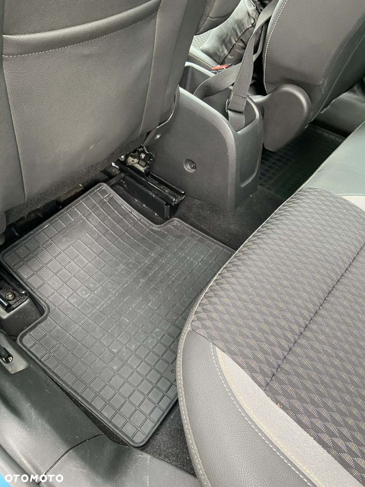 Opel Crossland X 1.2 T Enjoy S&S - 8