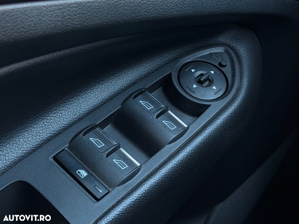 Ford Kuga 2.0 TDCi 4x4 Aut. ST-Line - 24