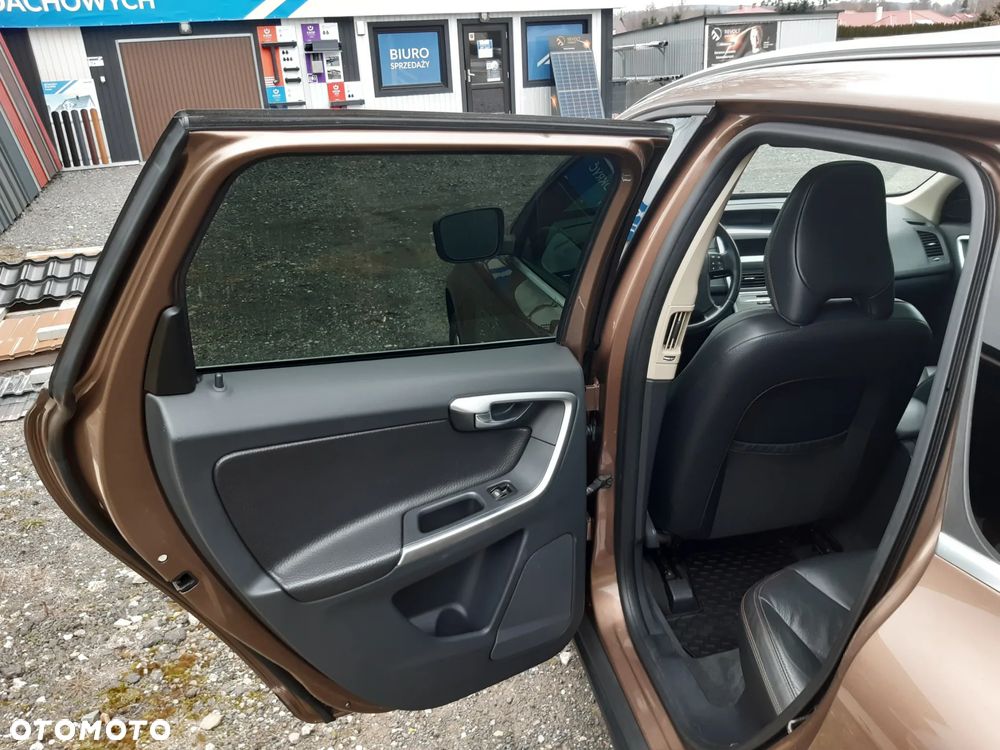 Volvo XC 60 - 6