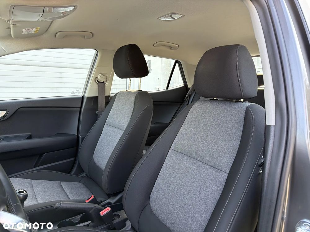 Kia Stonic 1.2 M - 11