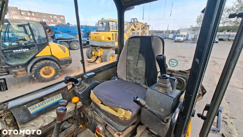 JCB 8052 - 10